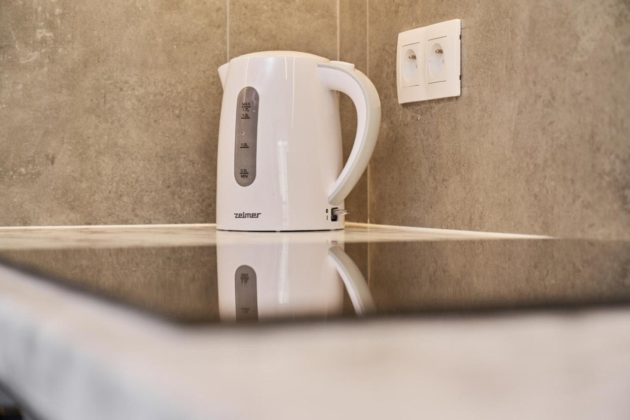 Apartment Wichrowa With Free Garage Wroclaw By Noclegi Renters エクステリア 写真