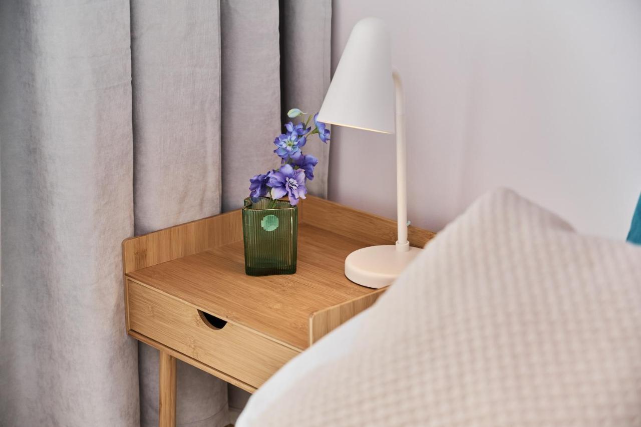 Apartment Wichrowa With Free Garage Wroclaw By Noclegi Renters エクステリア 写真