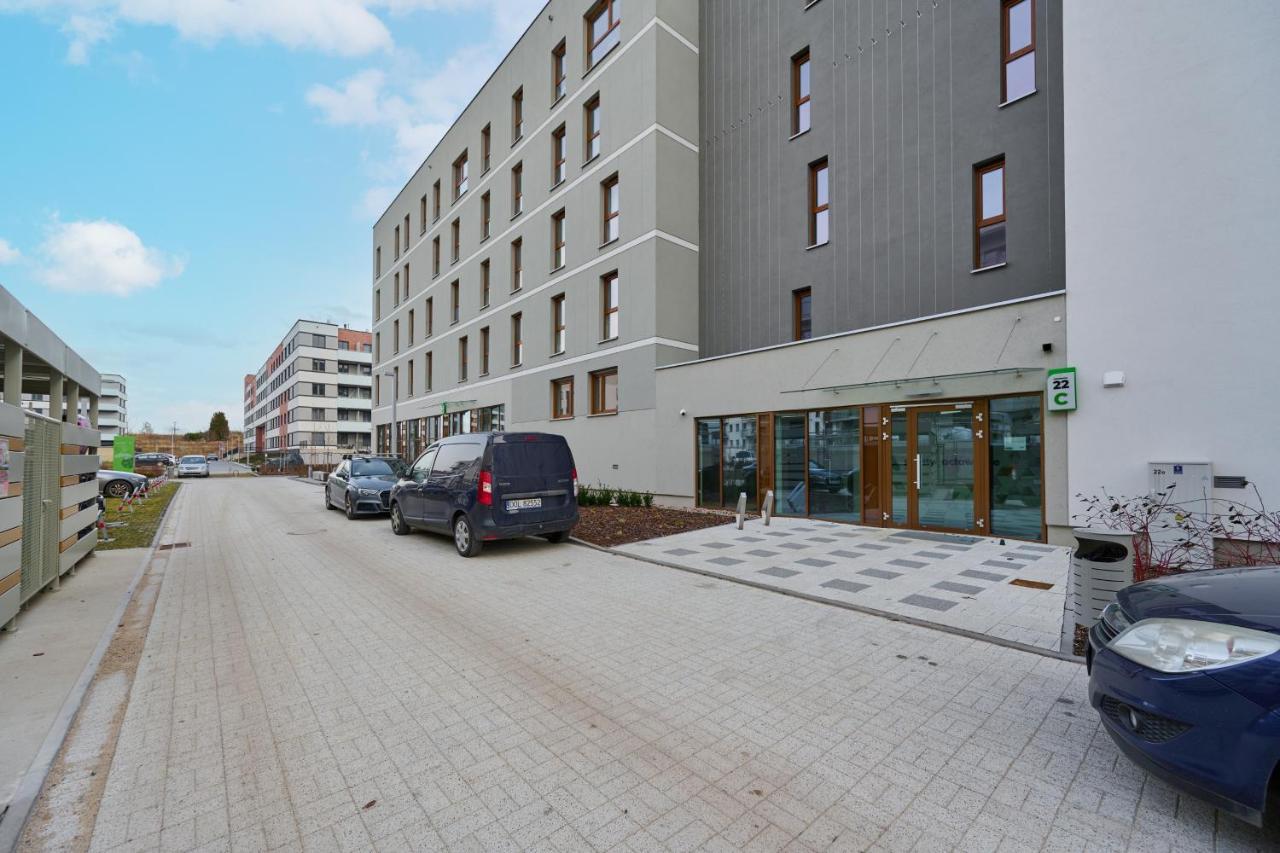 Apartment Wichrowa With Free Garage Wroclaw By Noclegi Renters エクステリア 写真